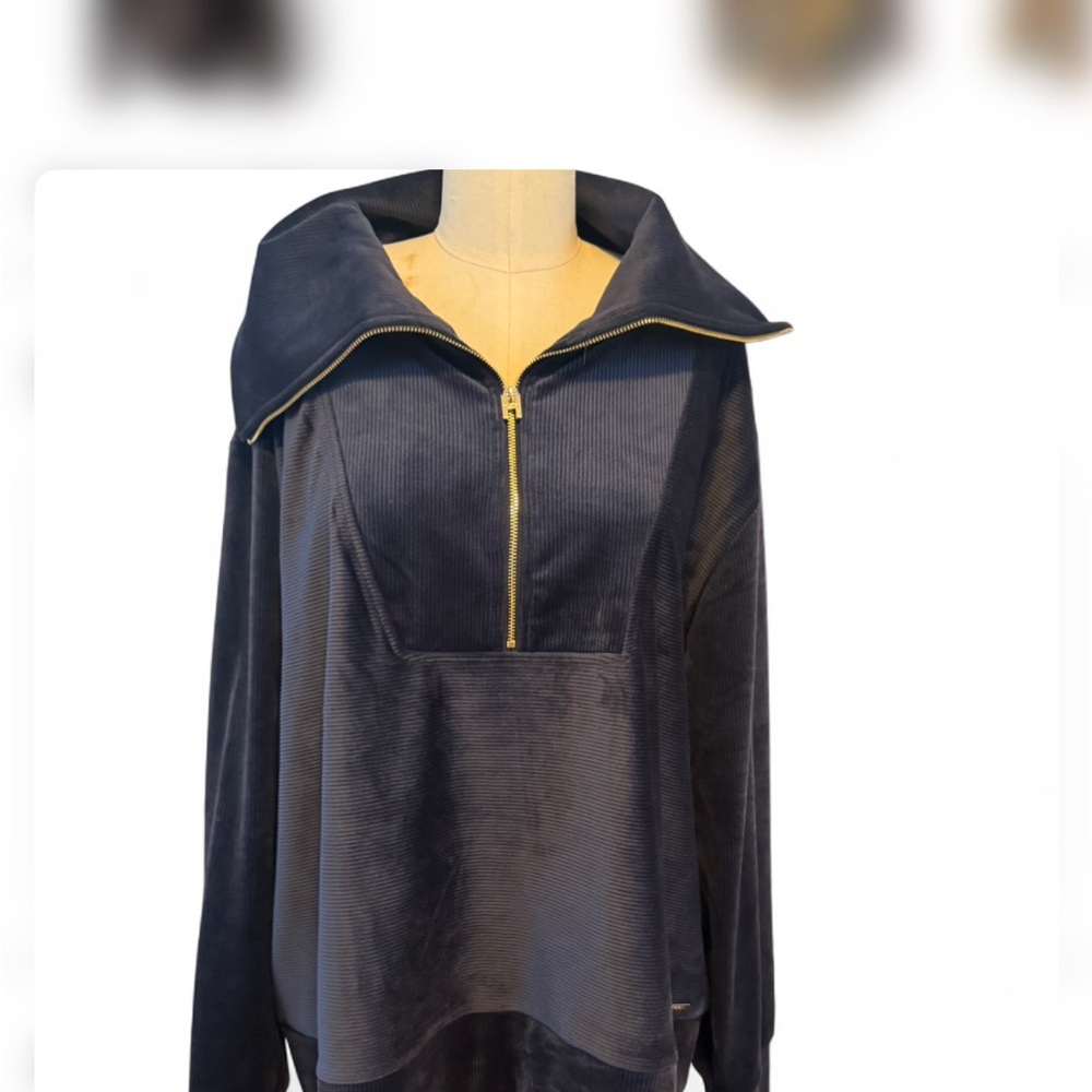 Halston Heritage Navy Pullover with Gold Details